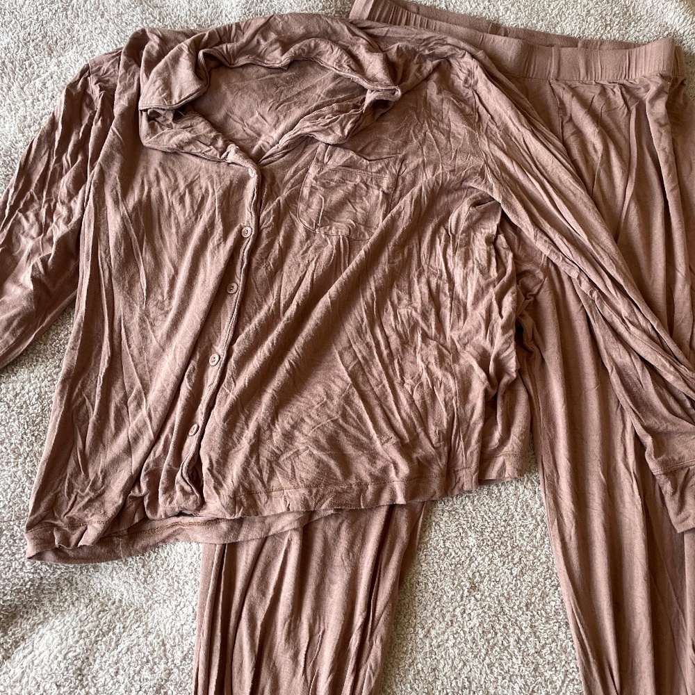 SKIMS Sleep Set in Sienna - L